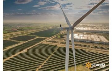 Instalan primer aerogenerador en parque híbrido de Stellantis Zaragoza